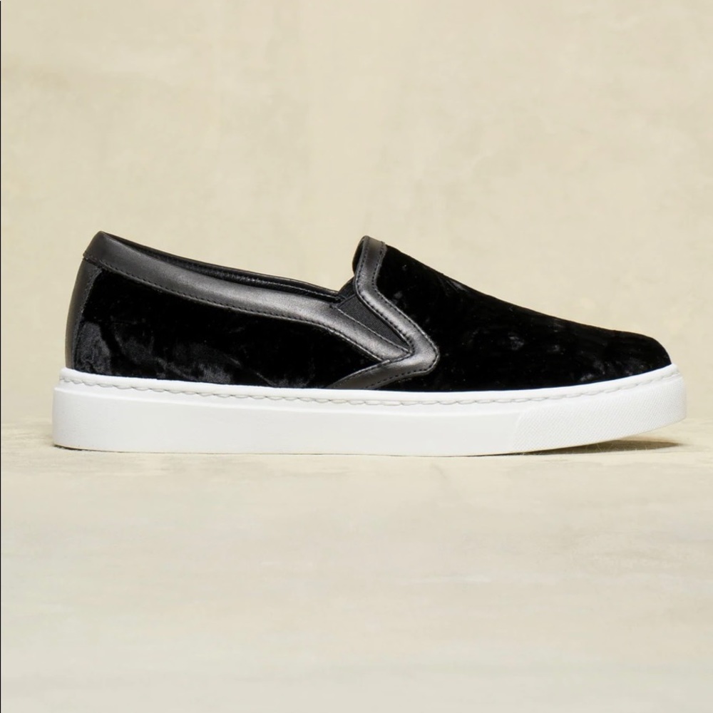 M.GEMI  The Cerchio Velvet Black